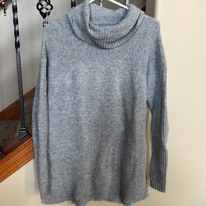 Light gray turtleneck sweater size small American Eagle outfitters